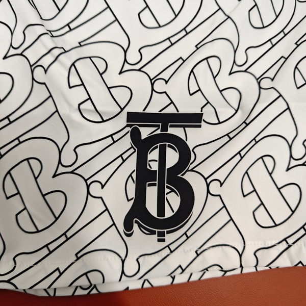 ブランドハーフパンツ素材ディテール